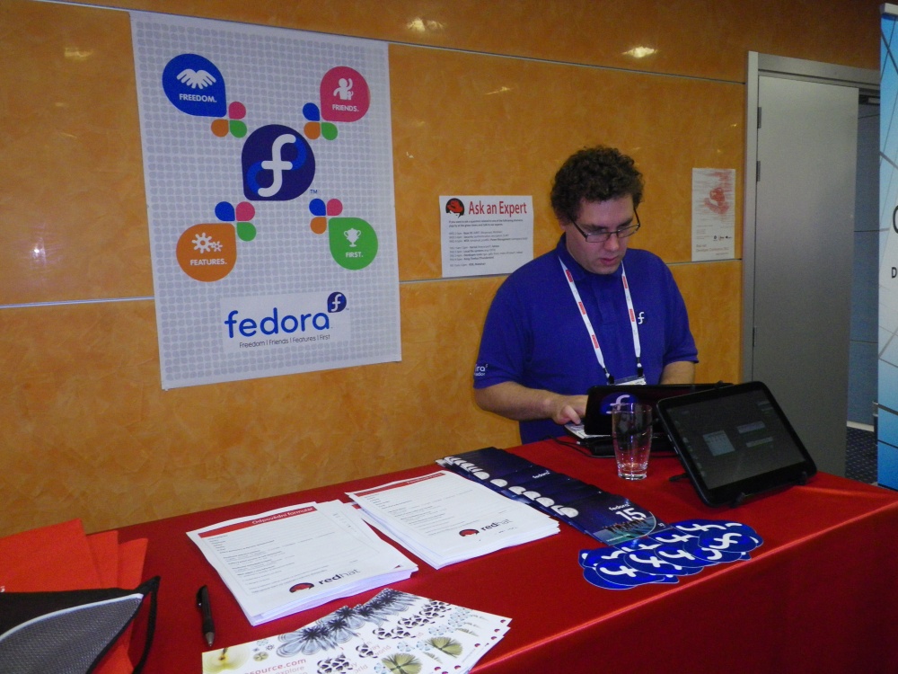 Fedora booth at LinuxCon Europe 2011